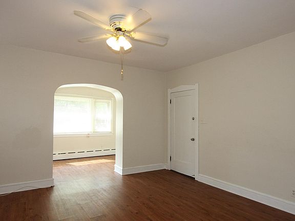 5th image of 620 Elgin Ave APT 1