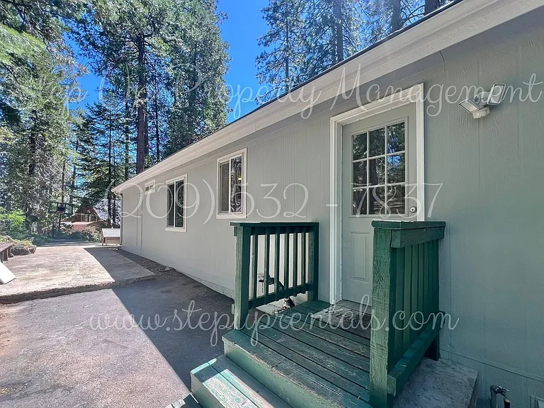 23495 Kreitzer Way — Photo 3