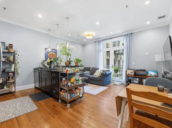 313 1st Street image 1 of 23