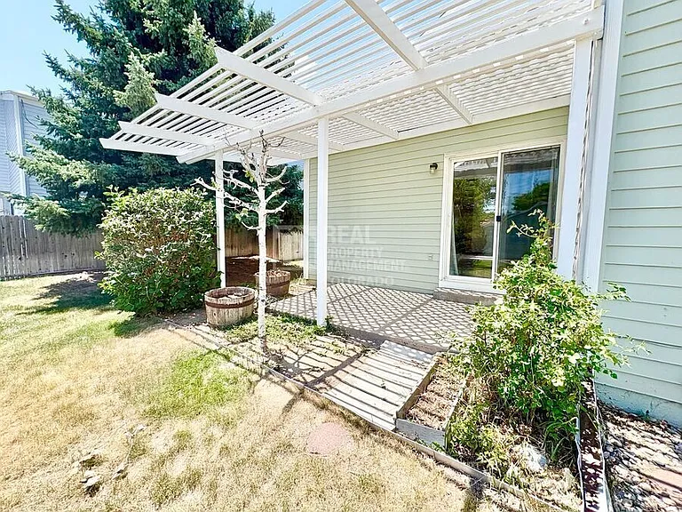 16033 E Radcliff Pl #A — Photo 17