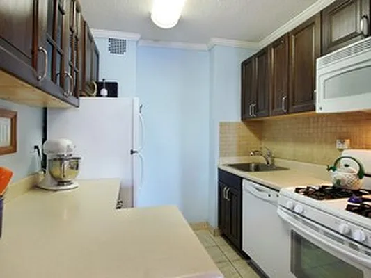 Sold by Corcoran | media 17