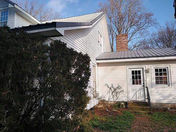 Entry to Mudroom & Large Den