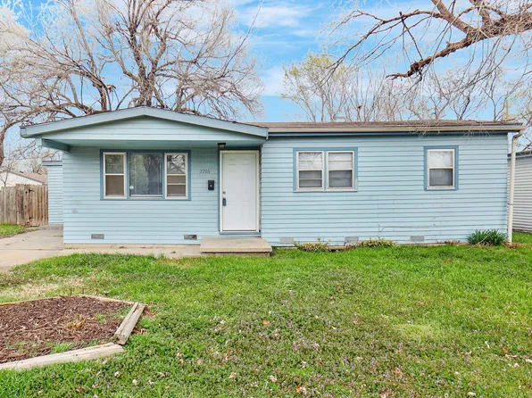 2216 W Grant St, Wichita, KS 67213