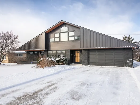 5628 N Redwood Dr, Chicago, IL 60631