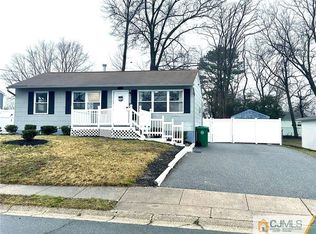 417 Applegate Ave, South Toms River, NJ 08757