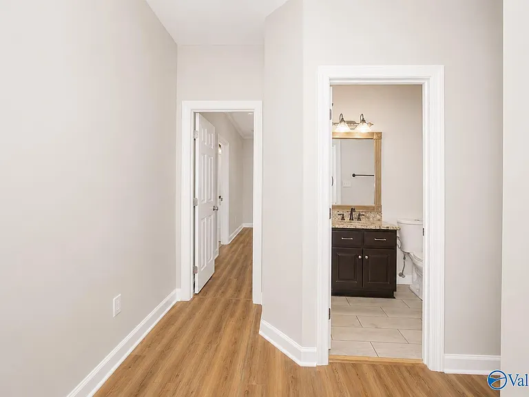 103 Tudor Pl — Photo 17