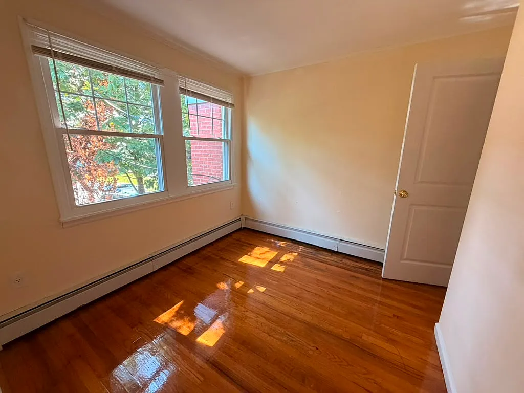 2 bed, $1,995 — Photo 2