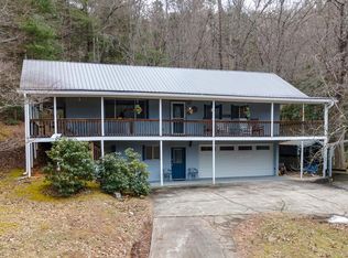 77 Bees Hive Dr, Franklin, NC 28734