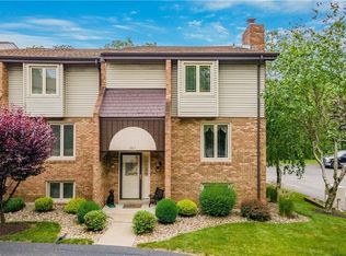 207 Doris Dr, Pittsburgh, PA 15236