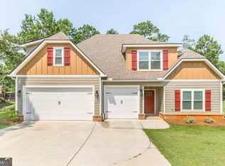 266 Lakeview Dr, Macon, GA 31211