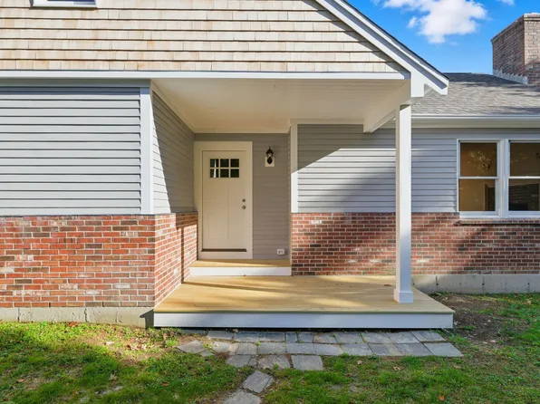 273 Sandwich Road, Teaticket, MA 02536