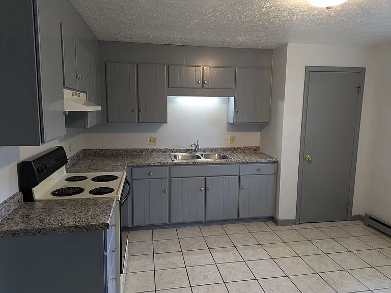 669 Highland Ave — Photo 5