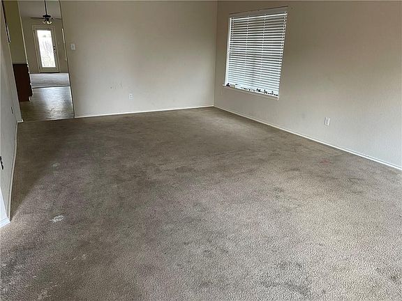 5th image of 3750 Sandy Brook Dr