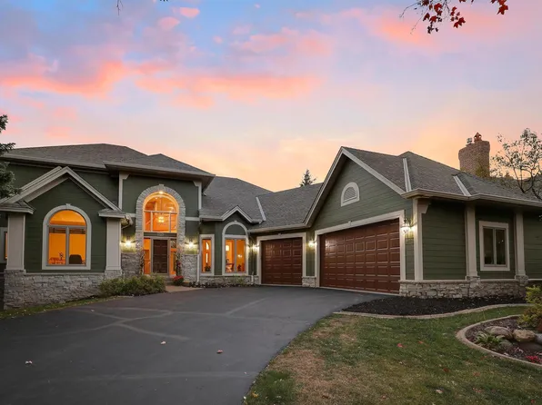 7021 Kenmare Dr, Bloomington, MN 55438