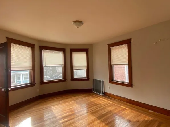 19 Sparrow St, 19 Sparrow St Unit 1, Providence, RI 02908