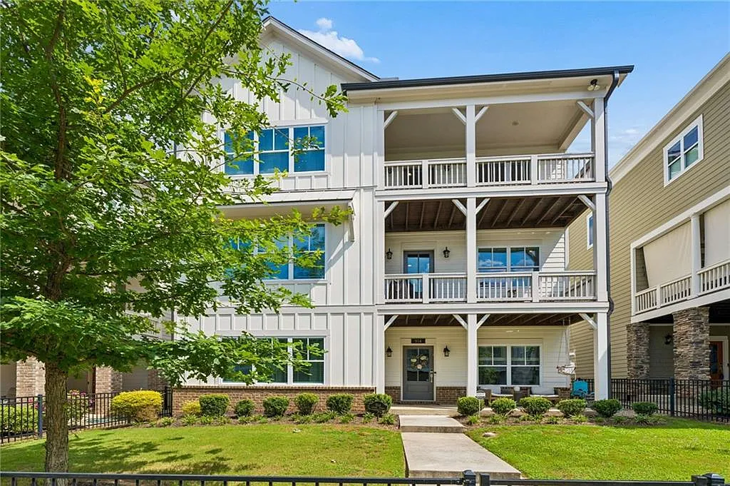 4 bed, 3.5 bath, 3039 sqft, $5,200 — Photo 1
