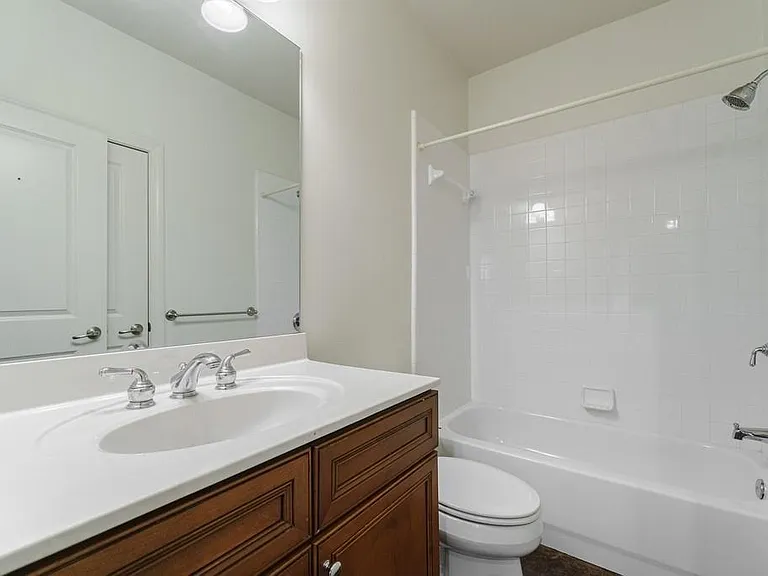 69 Honour Ave NW — Photo 11
