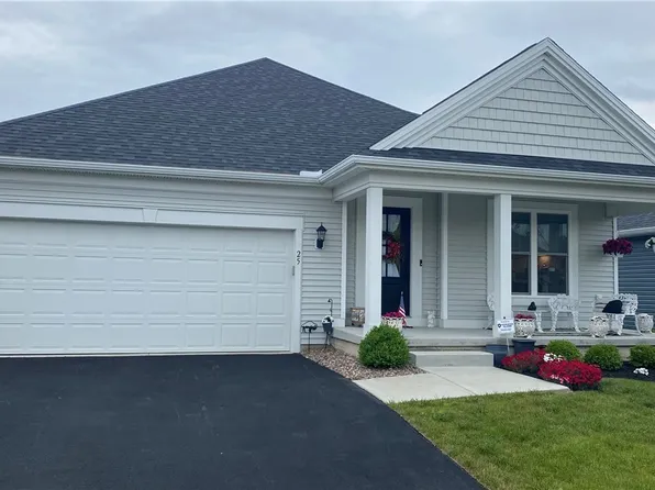 25 Saybrook Dr, Lancaster, NY 14086