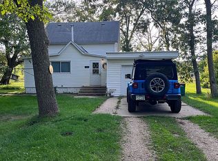 581 Quevli Ave, Windom, MN 56101