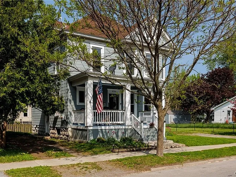 624 Hamlin St — Photo 38