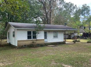 704 N Cypress St, Beebe, AR 72012