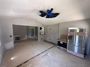 6910 Dennis Rd, Walnut Cove, NC 27052