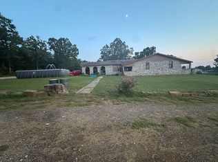 606 E Main St, Rattan, OK 74562