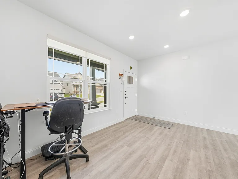 106 Sommerset Ct — Photo 25