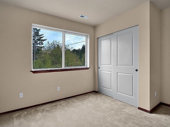 3rd image of 5728 209th Pl SW