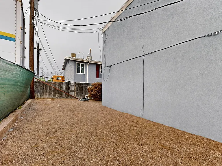 1812 Buena Vista Dr SE #4 — Photo 34