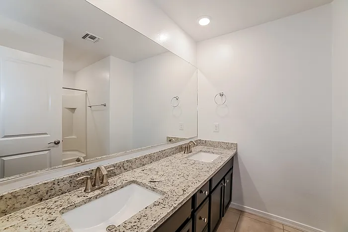 8126 W Agora Ln — Photo 16