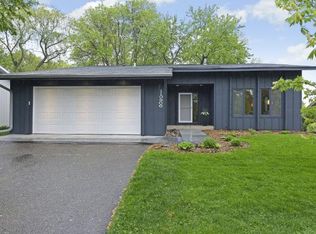 110906 Von Hertzen Cir, Chaska, MN 55318