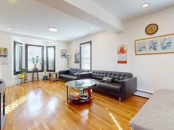 23 Payne St, Quincy, MA 02169