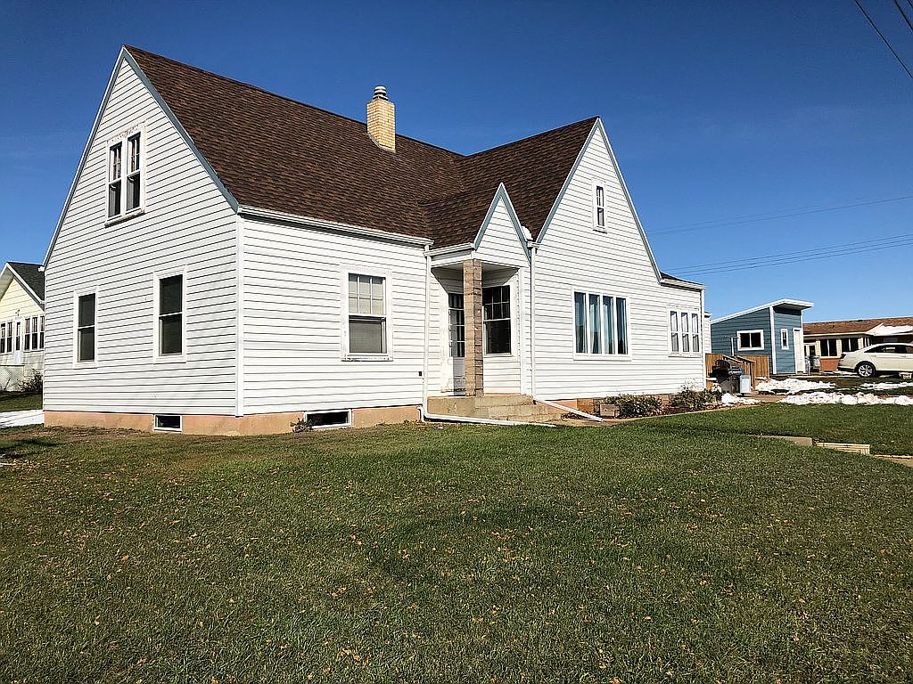 301 Iowa Ave, Mott, ND 58646 | Zillow