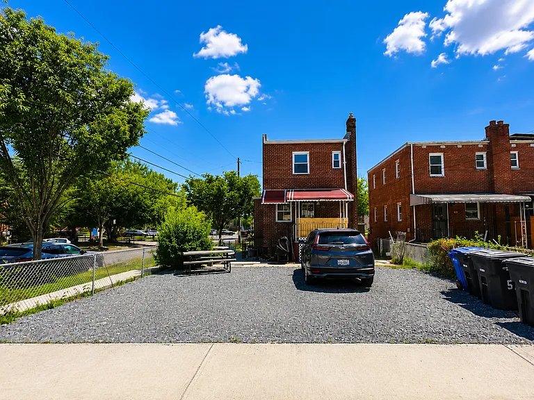 530 Oglethorpe St NE — Photo 28