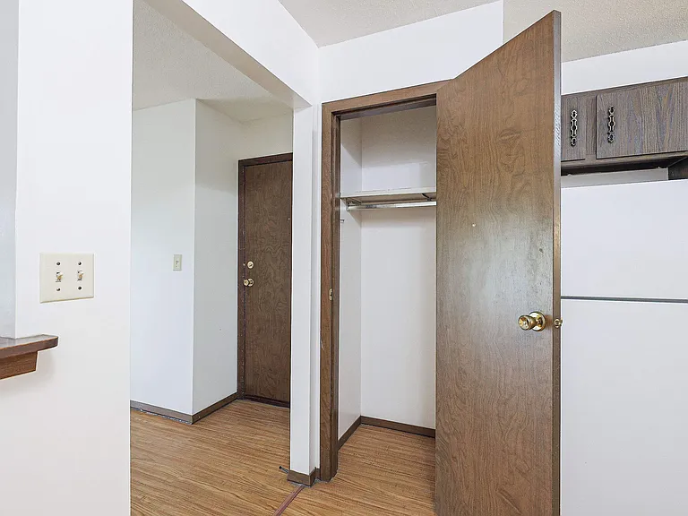 1728 S 14th St #13 — Photo 6