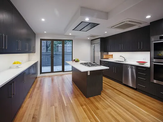 Sold by Sotheby's International Realty | media 12