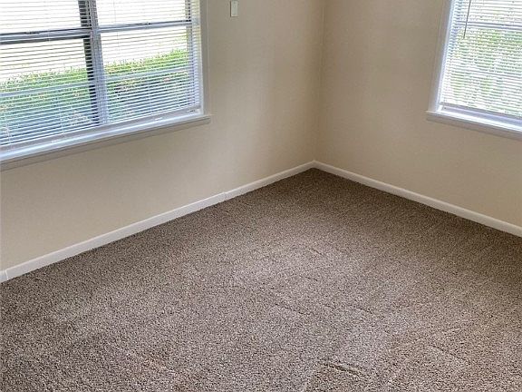 2nd image of 202 Joy Dr