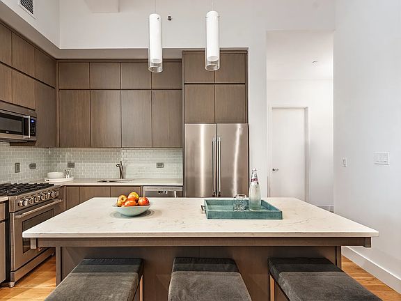 3rd image of 49 E 21st St APT 2C