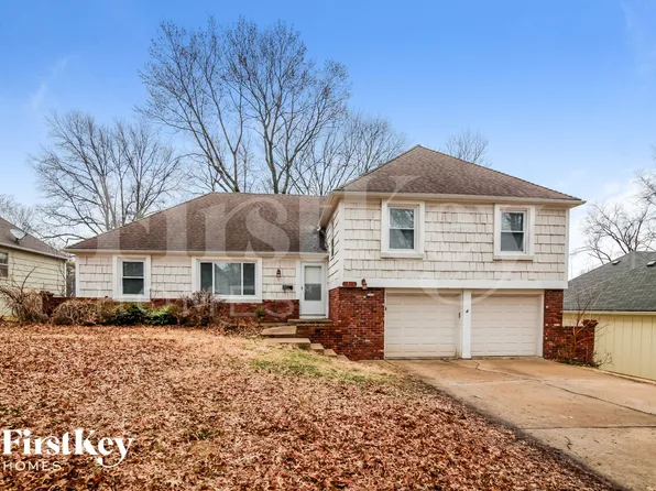 9613 Beverly Dr, Overland Park, KS 66207