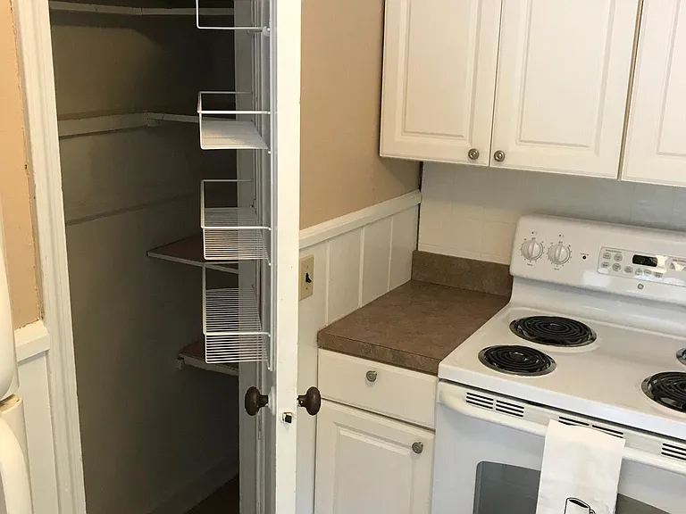 106 Morgan Ave — Photo 4