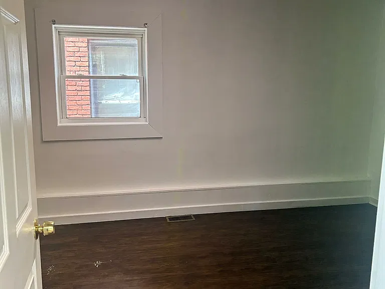 2428 Woodstock Ave #1 — Photo 5