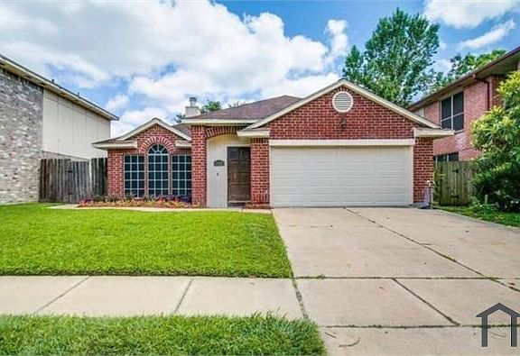 2nd image of 2025 Sandy Knoll Dr
