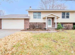 726 S Opal Ave, Maize, KS 67101