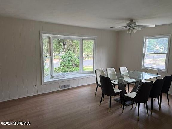 4th image of 205 Whalepond Rd
