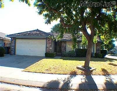 1st image of 820 Deer Park Dr
