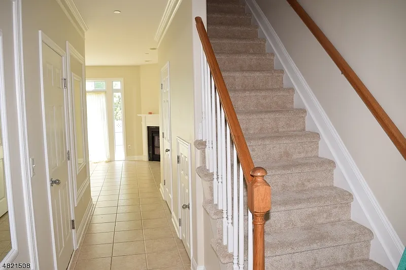 2 bed, 4.0 bath, $2,500 — Photo 3