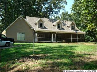 5323 Desoto Rd, Horn Lake, MS 38637