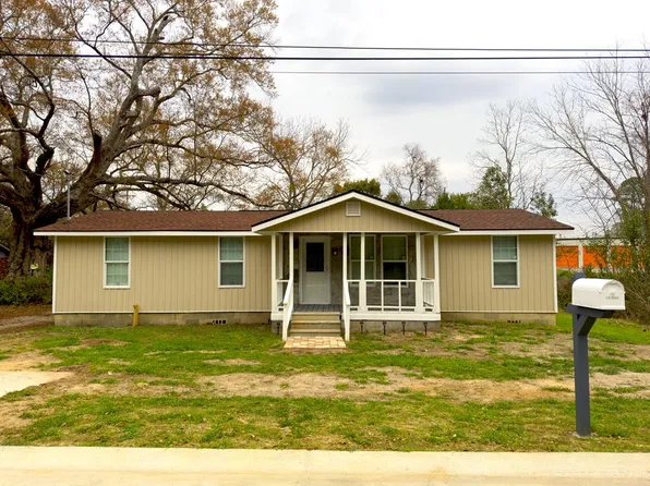 111 Jefferson St, Douglas, GA 31533
