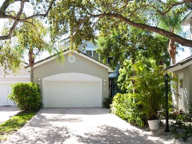 1st image of 230 S Peppertree Dr